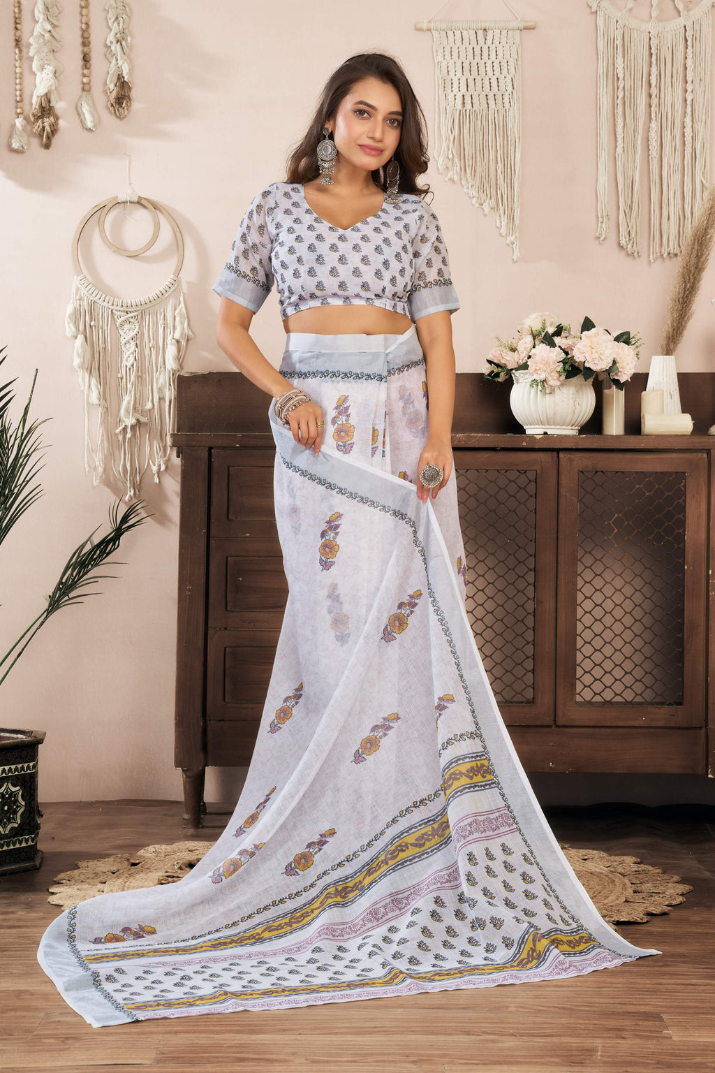 White Printed Ready-to-Wear Saree with Unstitched Blouse Piece