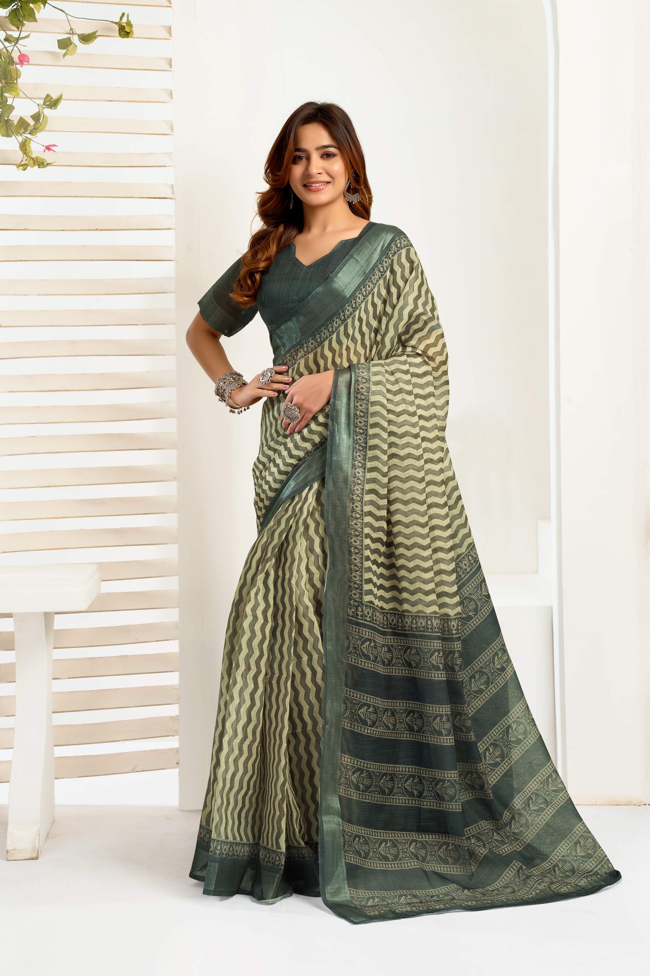 Dark Green Printed Linen Ready-To-Wear Party Saree