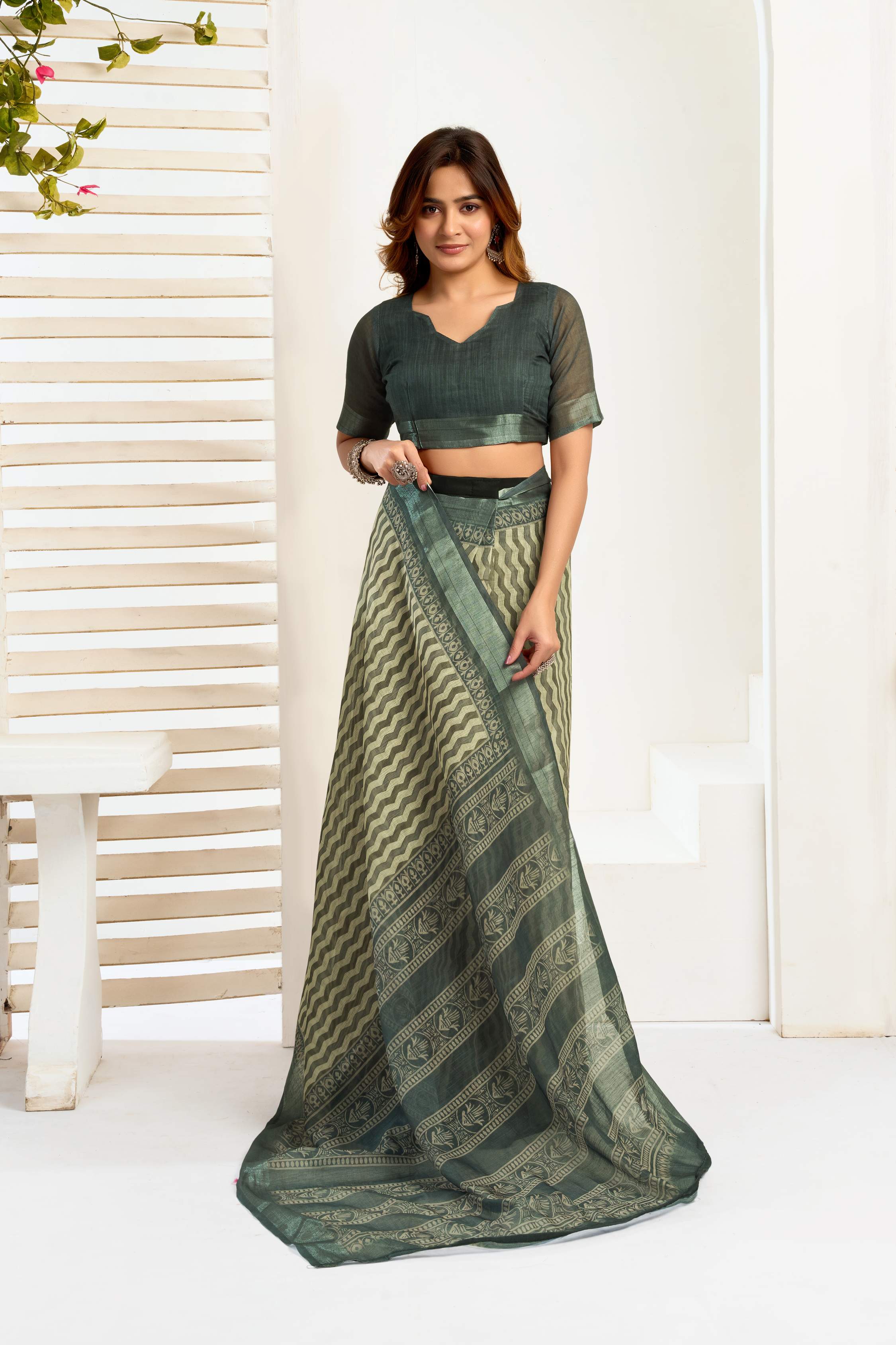 Dark Green Printed Linen Ready-To-Wear Party Saree