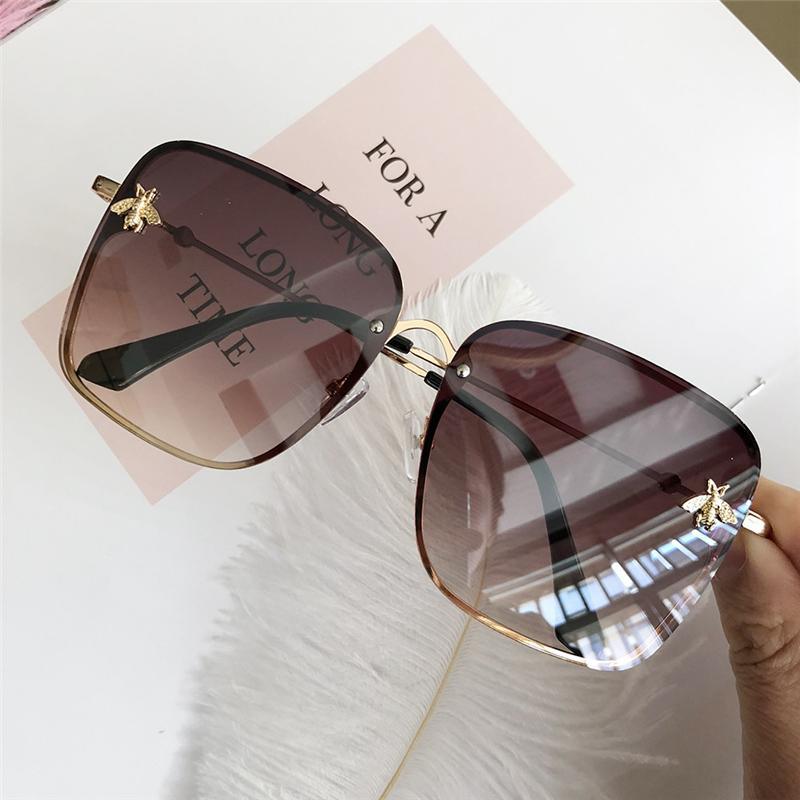 Oversized Square Sunglasses for Women, Gradient UV400 Metal Frames