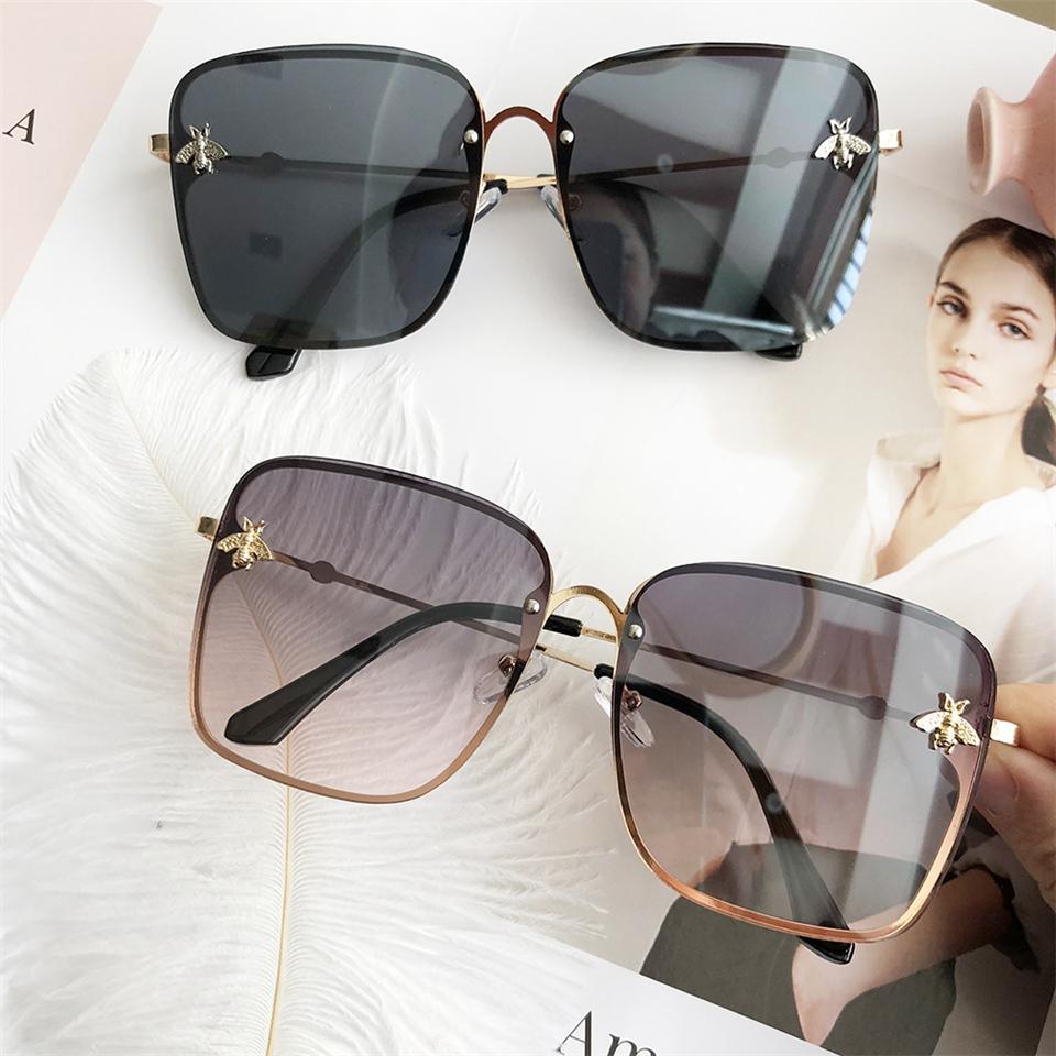 Oversized Square Sunglasses for Women, Gradient UV400 Metal Frames