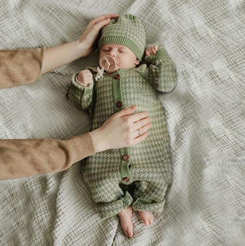 Knitted Newborn Baby Romper with Plaid Hat Cotton Jumpsuit