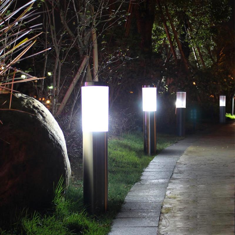 Modern Stainless Steel Solar LED Pathway Lamp for Minimalist Yard