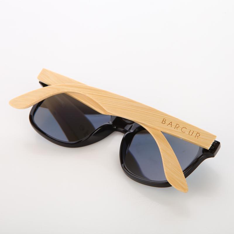 Unisex Retro Rectangular Polarized Sunglasses with Wood Arms