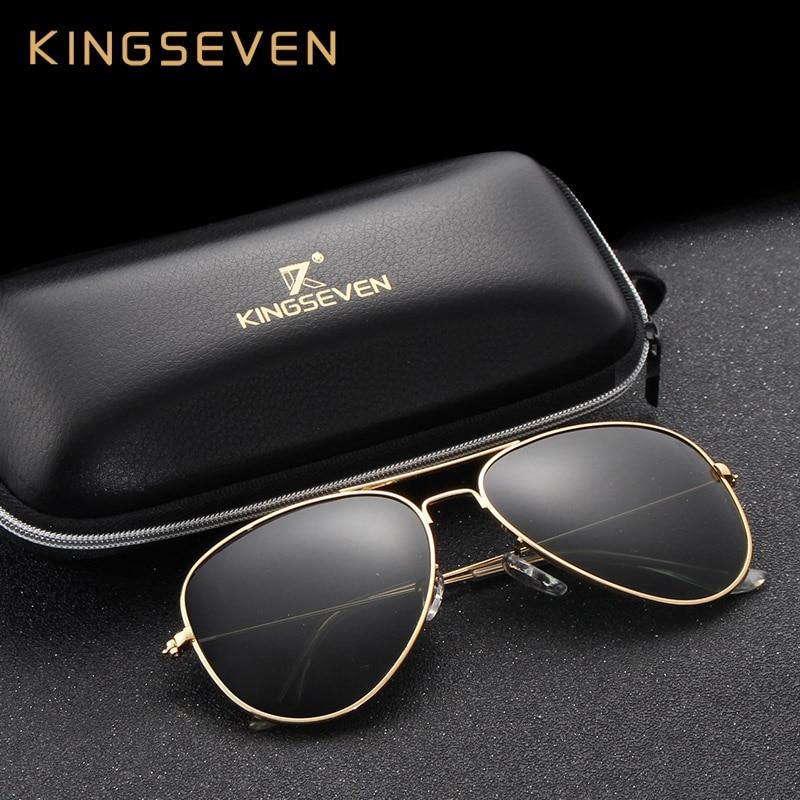 Unisex retro classic sunglasses with gold-tinted polarized lenses in a vintage-inspired frame.