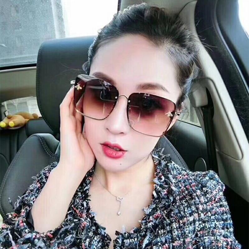Women's Oversized Square Bee Sunglasses Modern Metal Designer Style
