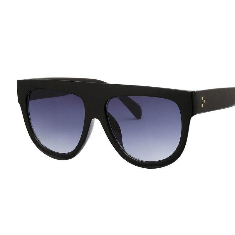 Oversized Retro Square Sunglasses for Women with UV400 Protection