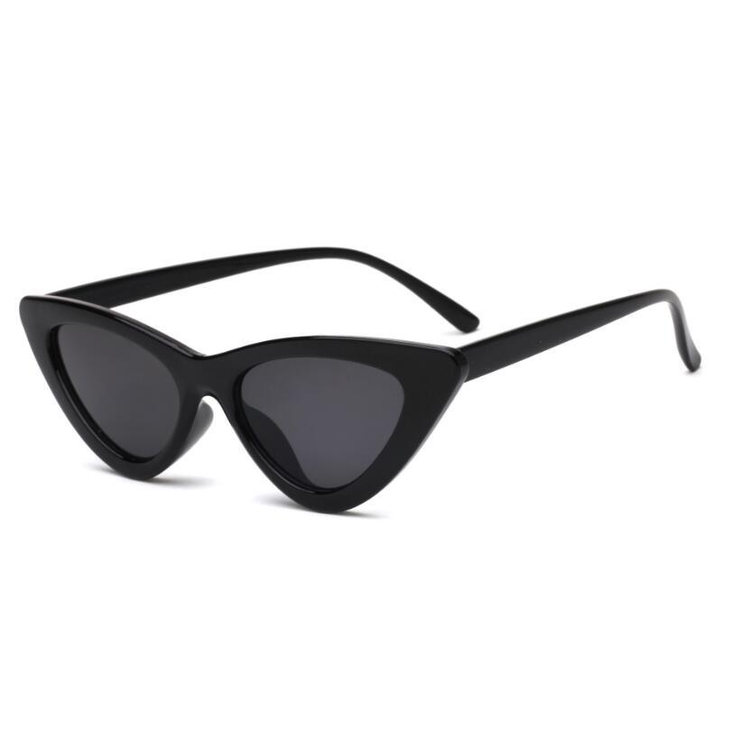 Retro Cat Eye Sunglasses with Triangle Accents