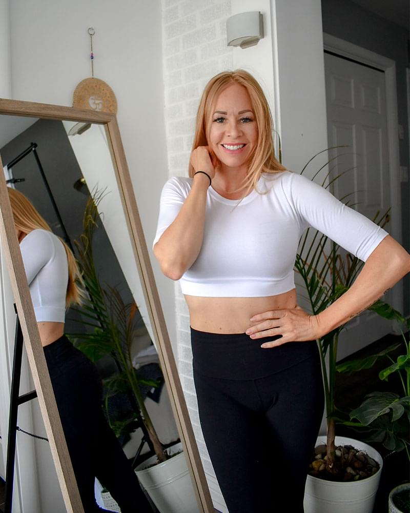 Women's White Crew Neck Elbow Sleeve Cropped Layering Tee - Image 2
