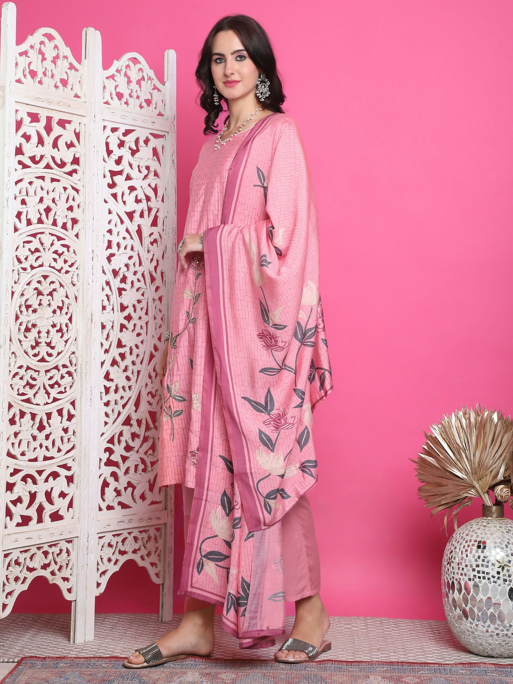 Pink Muslin Floral Print Kurta Set with Jari and Crystal Work
