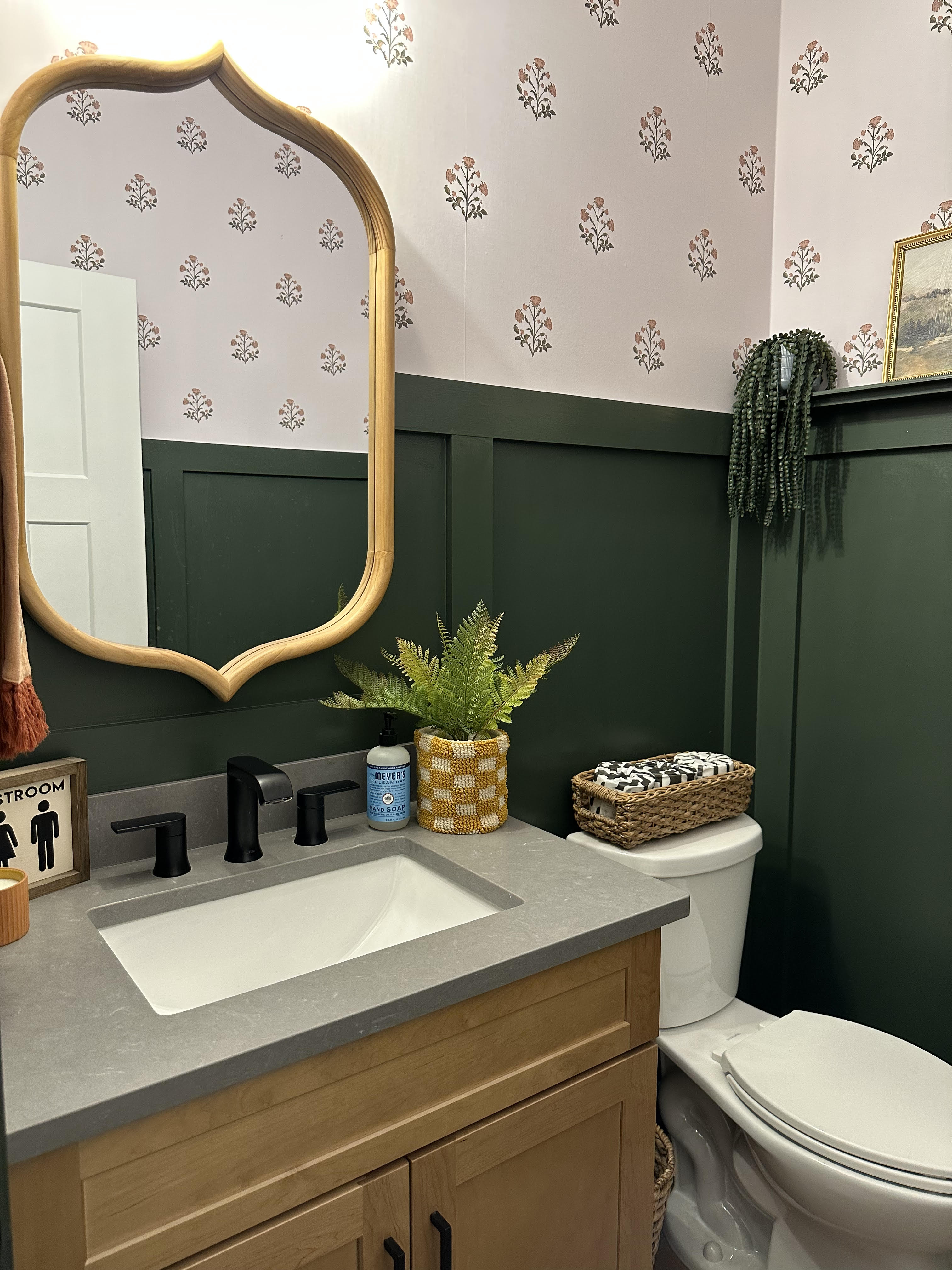 Ryia Floral Removable Wallpaper in Cream, Dusty-Pink and Muted-Green