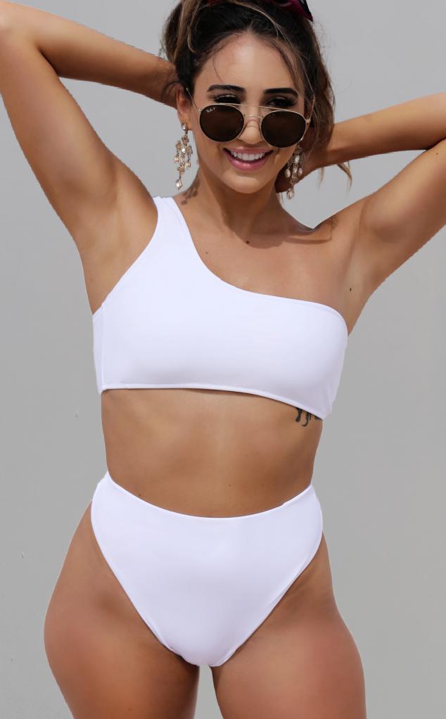 Woman wearing Havasu Over the Shoulder Bandeau Top in olive green.
