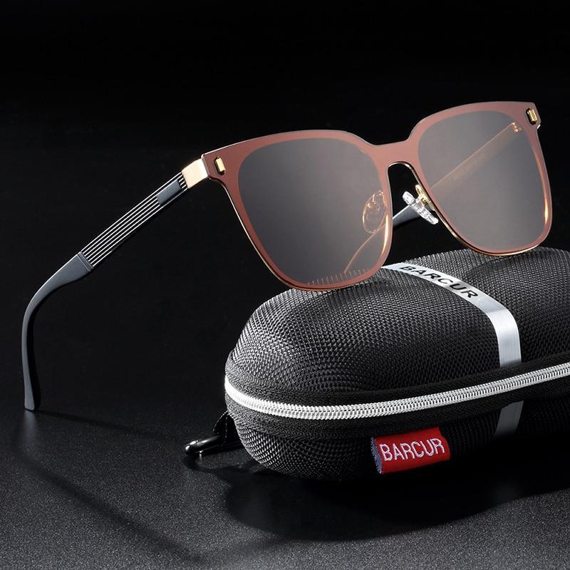 Luxury minimalist square polarized sunglasses in black and gold