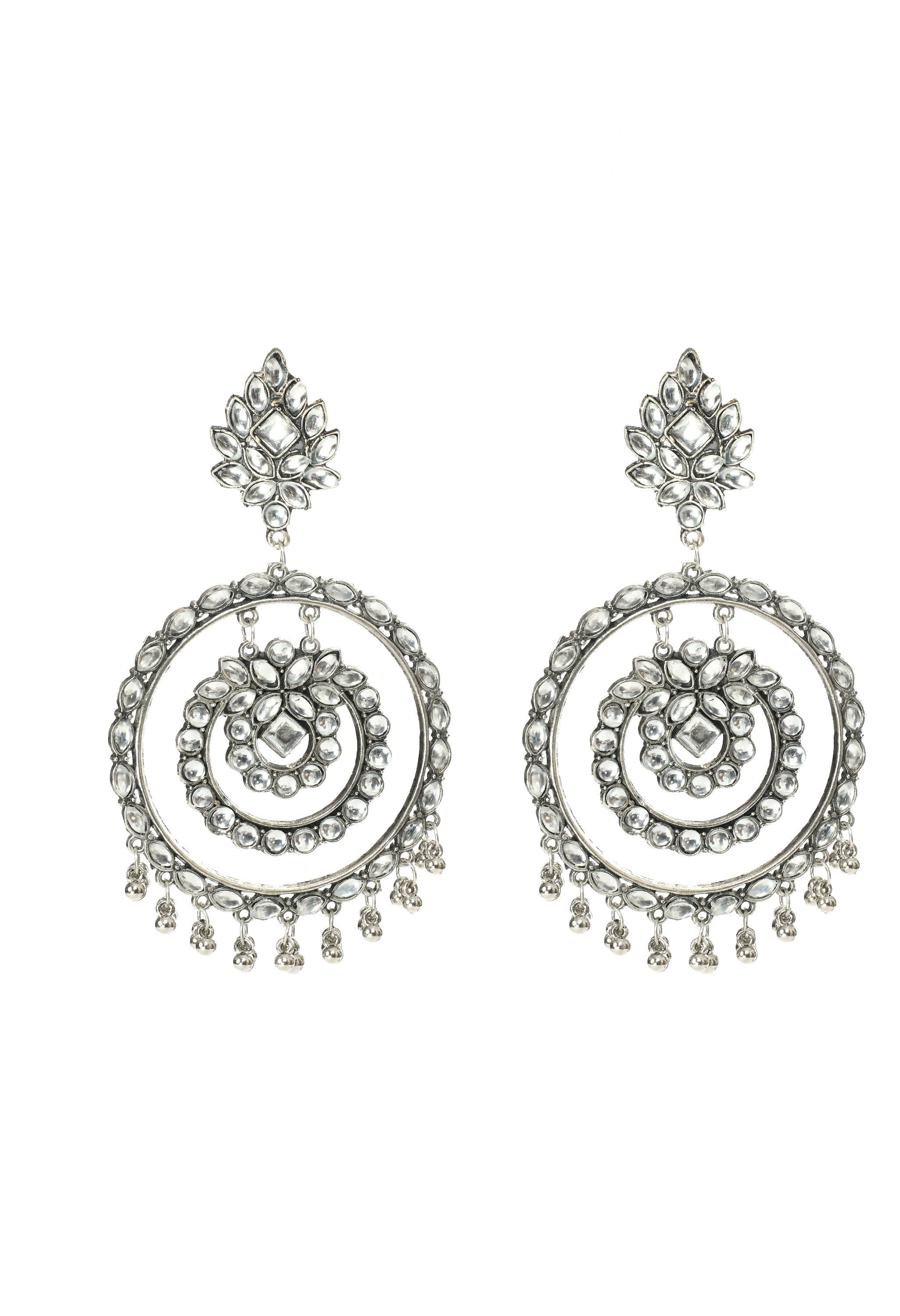 White Kundan circle earrings featuring a elegant stone setting