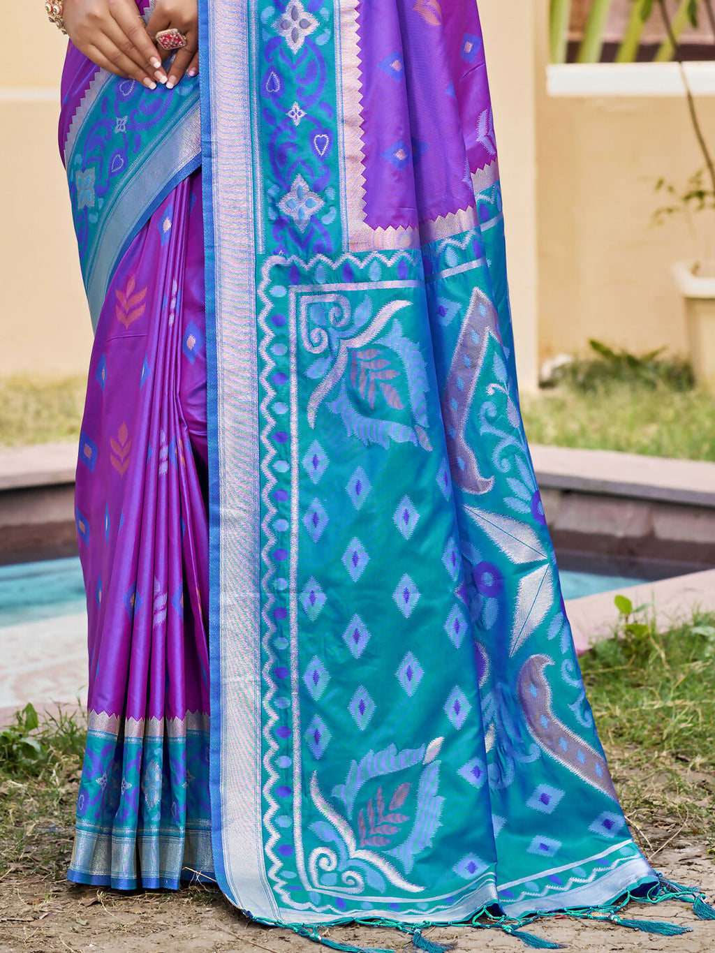Purple Pochampally Silk Saree with Matching Blouse Piece