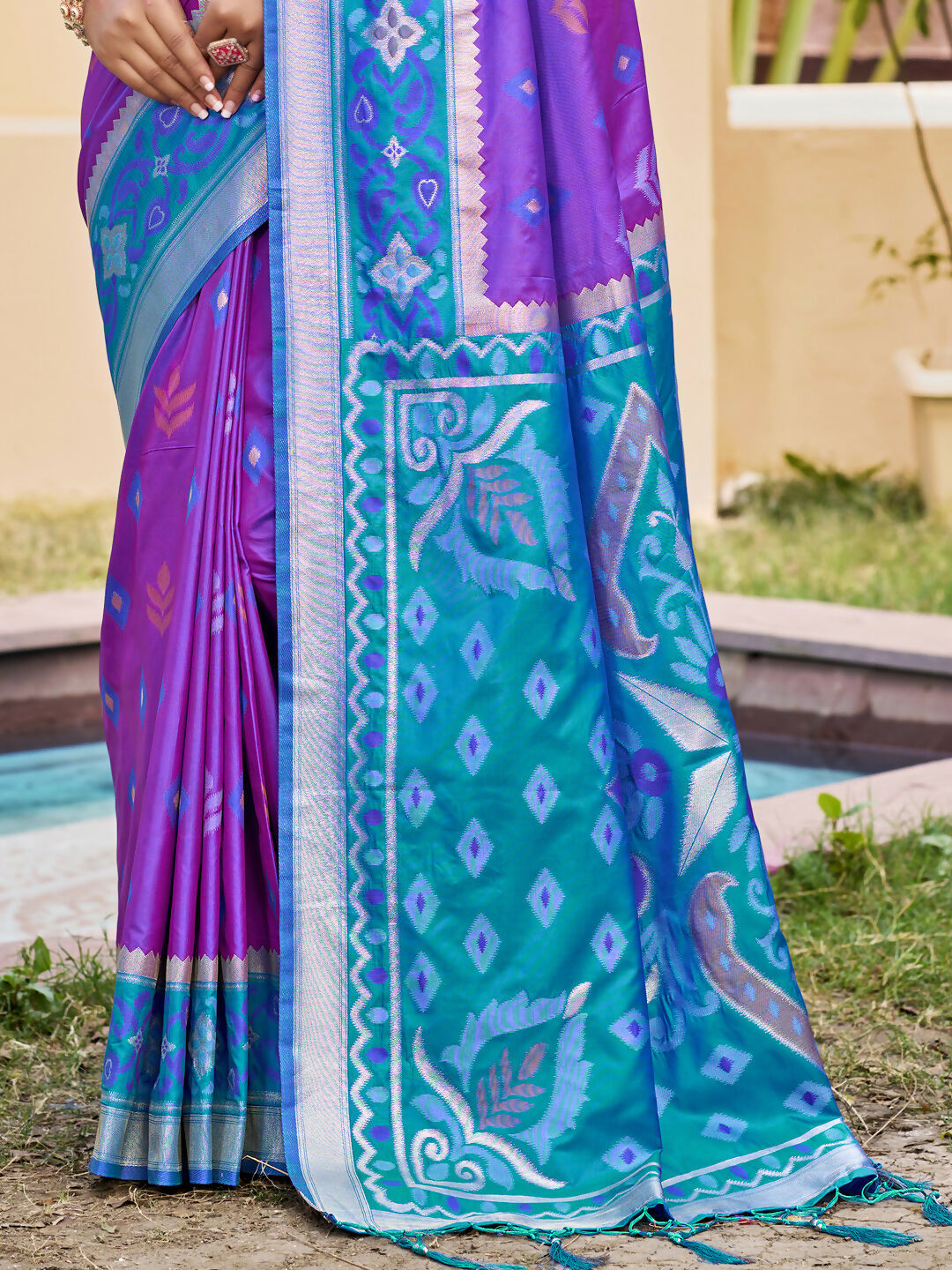 Purple Pochampally Silk Saree with Matching Blouse Piece