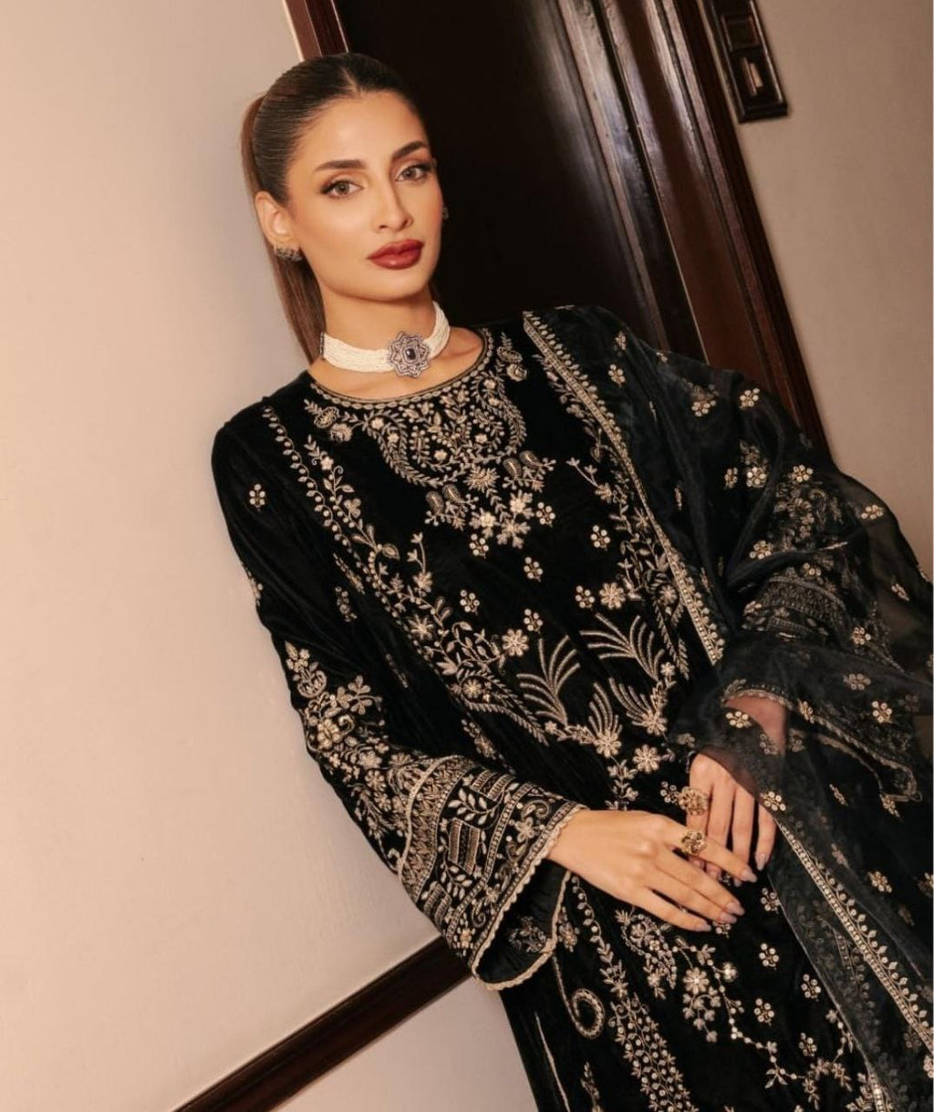 Prazu Fashion Black Chinon Silk Embroidered Salwar Suit