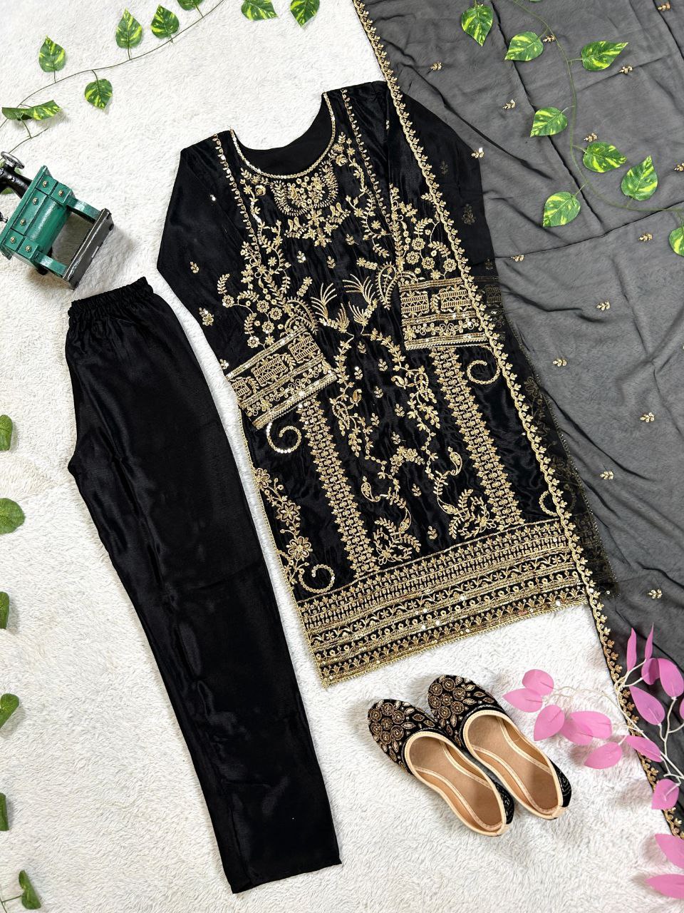 Prazu Fashion Black Chinon Silk Embroidered Salwar Suit