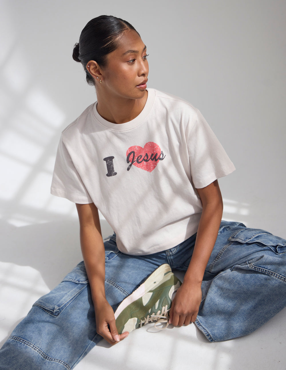 I Love Jesus Cropped Women's Tee - Off-White & Red Graphic Top