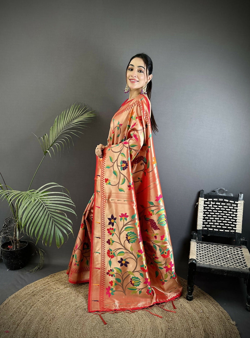 Pink Floral & Peacock Motif Soft Silk Paithani Saree