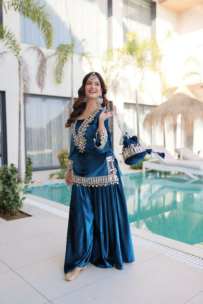 Rama Velvet Kurta Set with Sequins, Zari, and Thread Embroidery