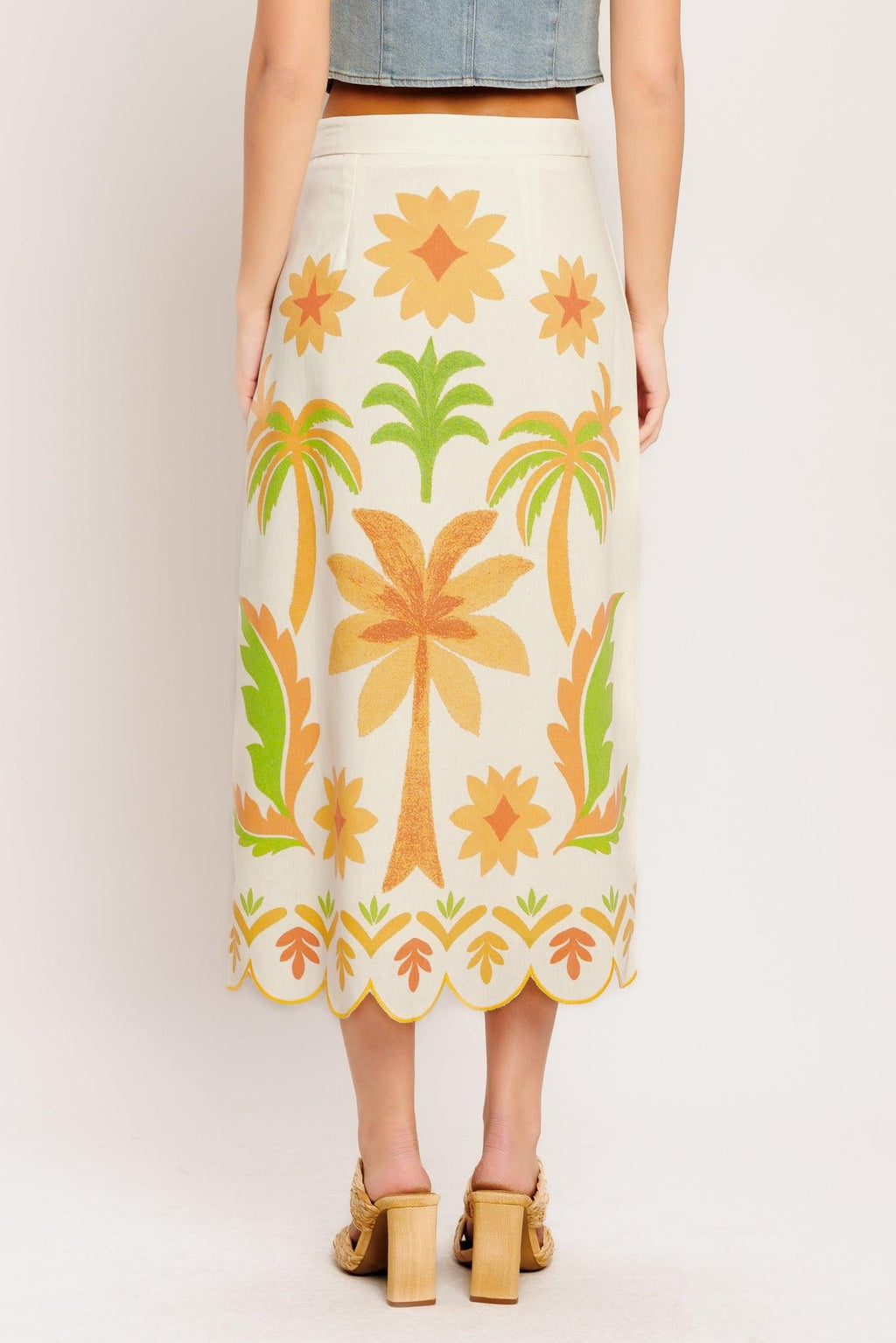Tropical Palm Print Midi Skirt with Scalloped Hem - Image 7