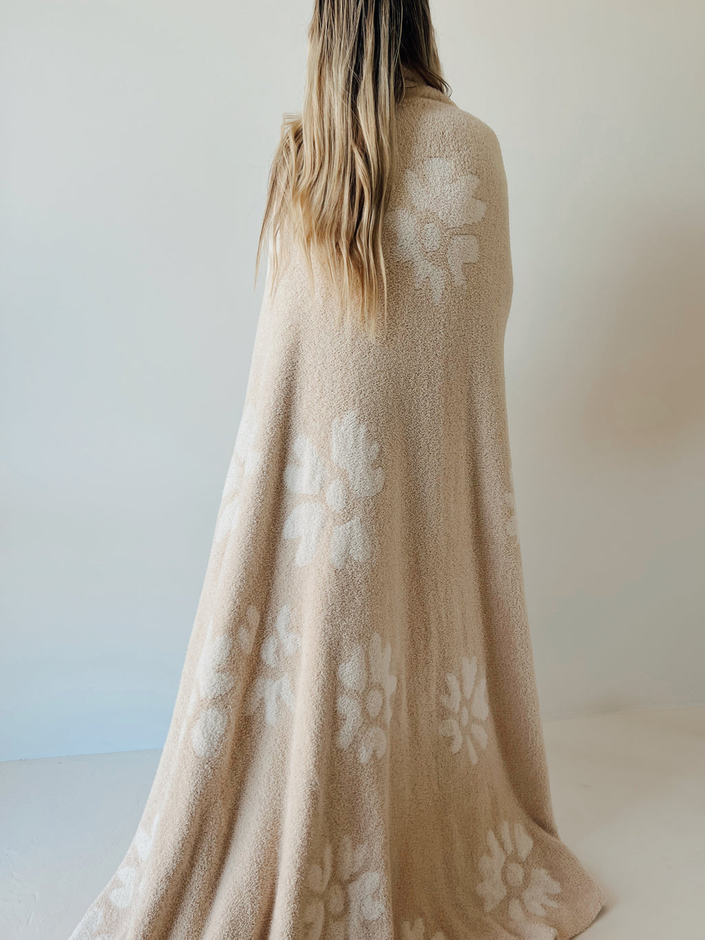 Plush Blanket | Lazy Daisy