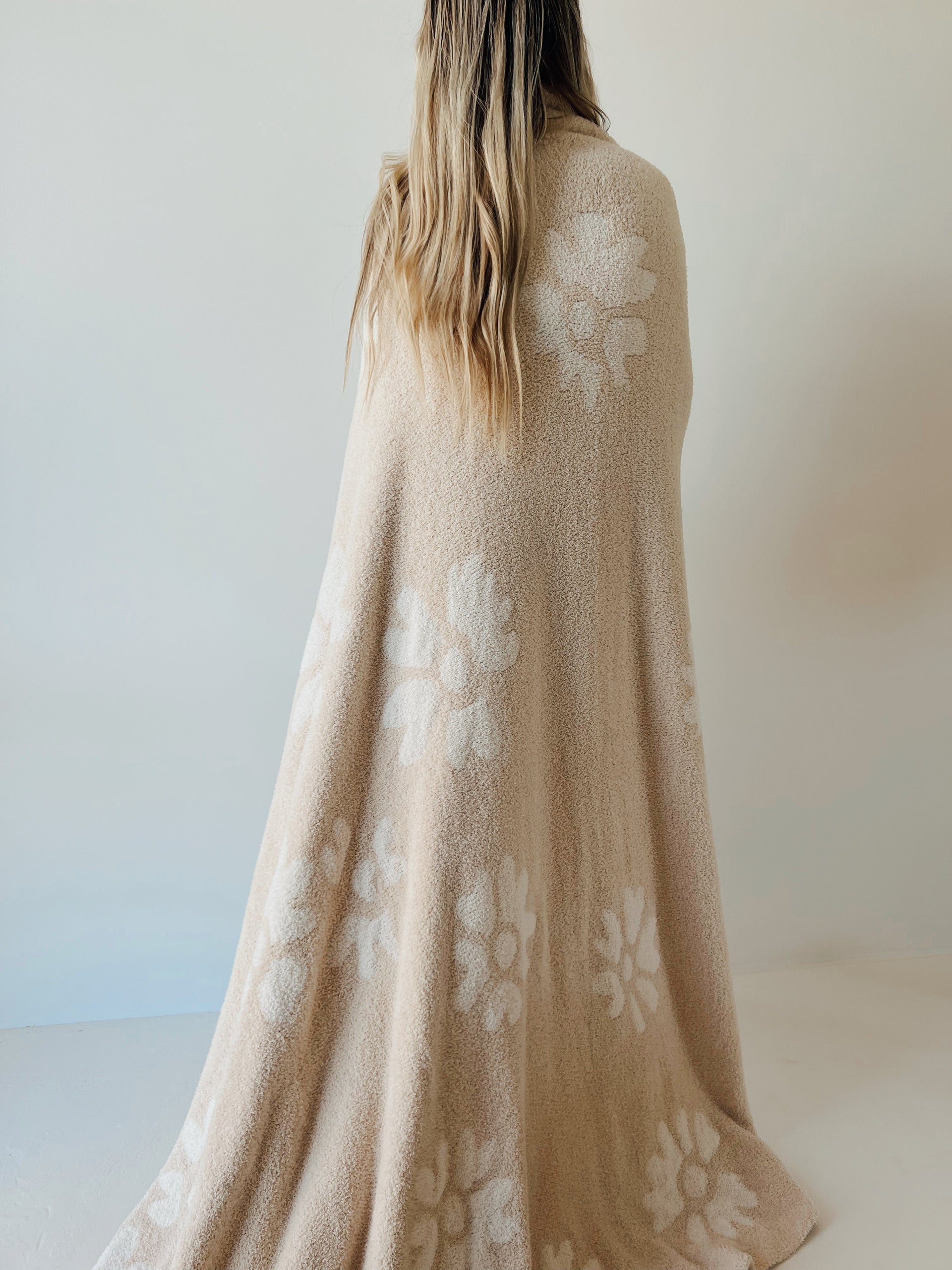 Plush Blanket | Lazy Daisy