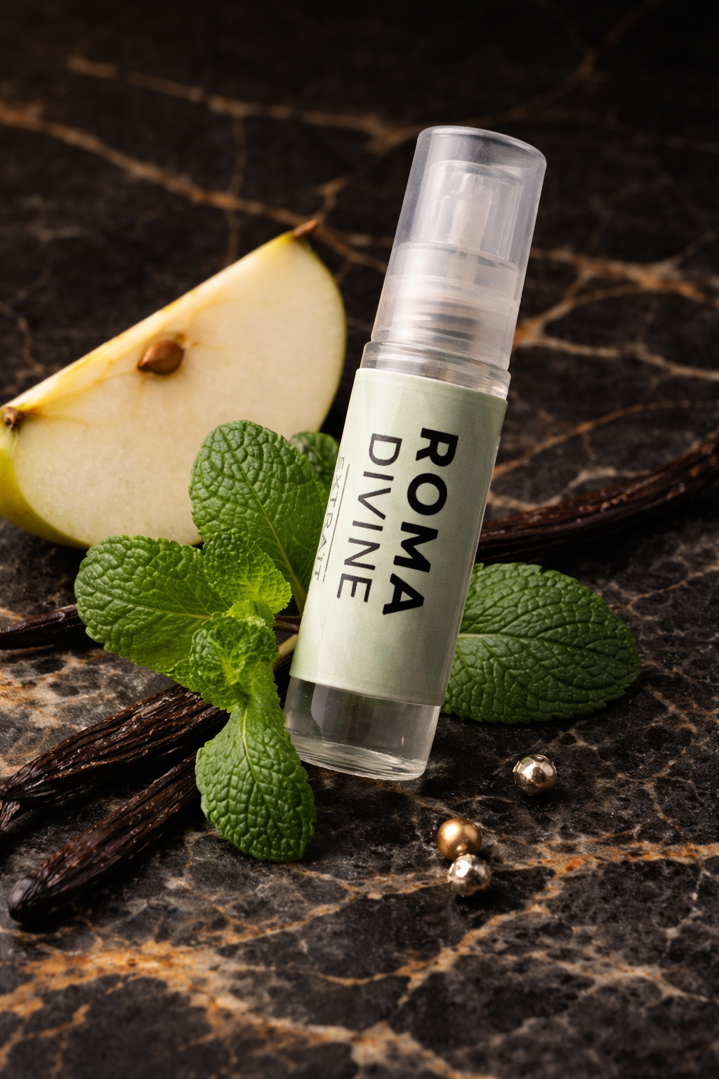 Roma Divine 2mL Extrait de Parfum Sample Unisex Mint Vanilla Wood