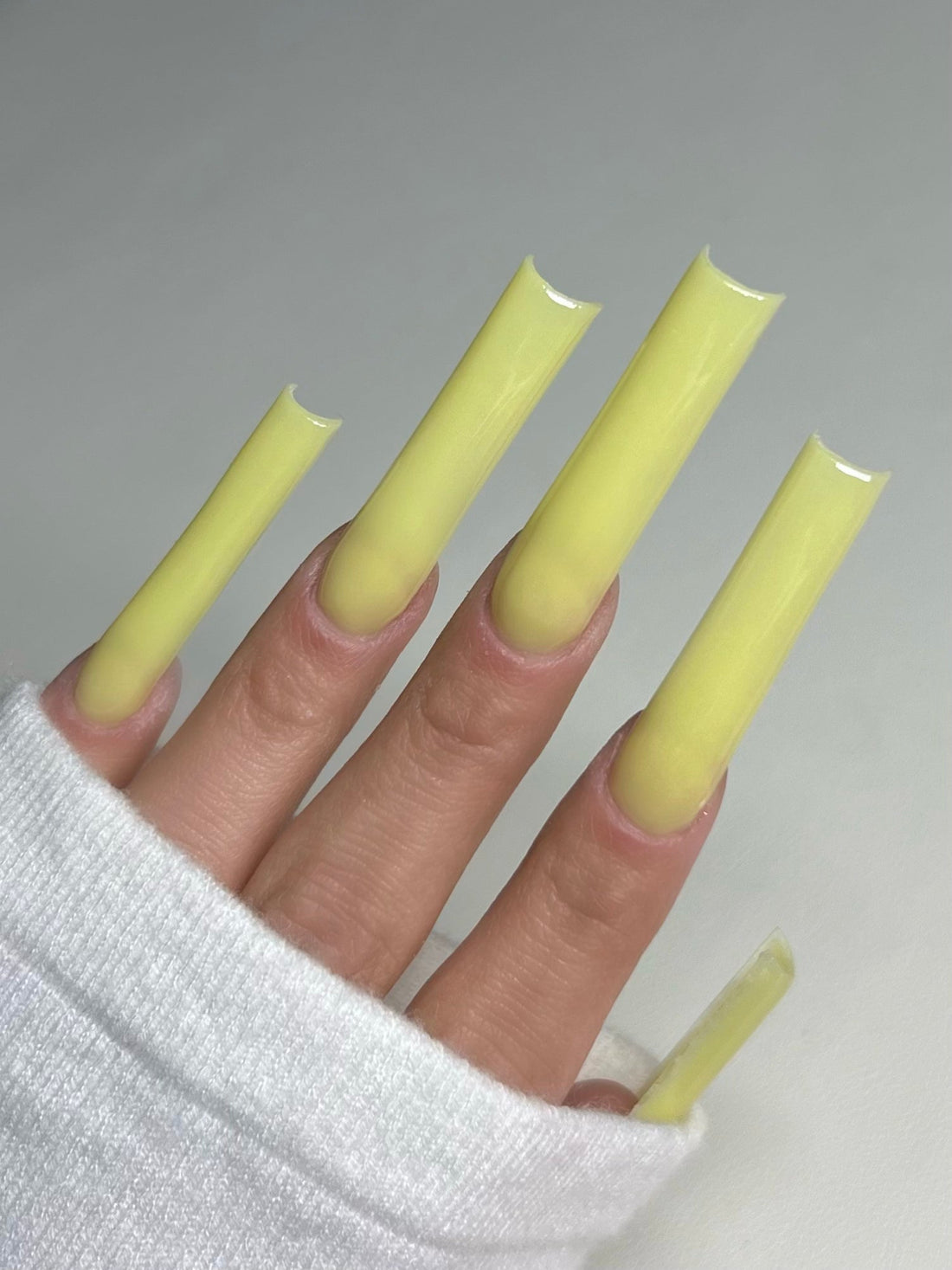 Yellow Daze Professional Acrylic Powder Nail System 0.5oz - Image 2
