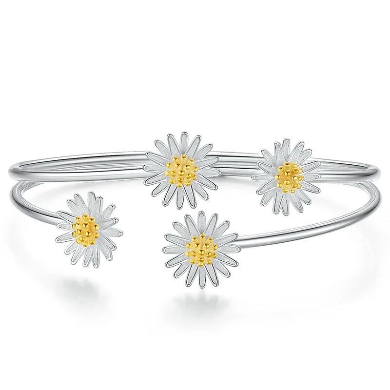 Women's Silver Daisy Bangle Bracelet