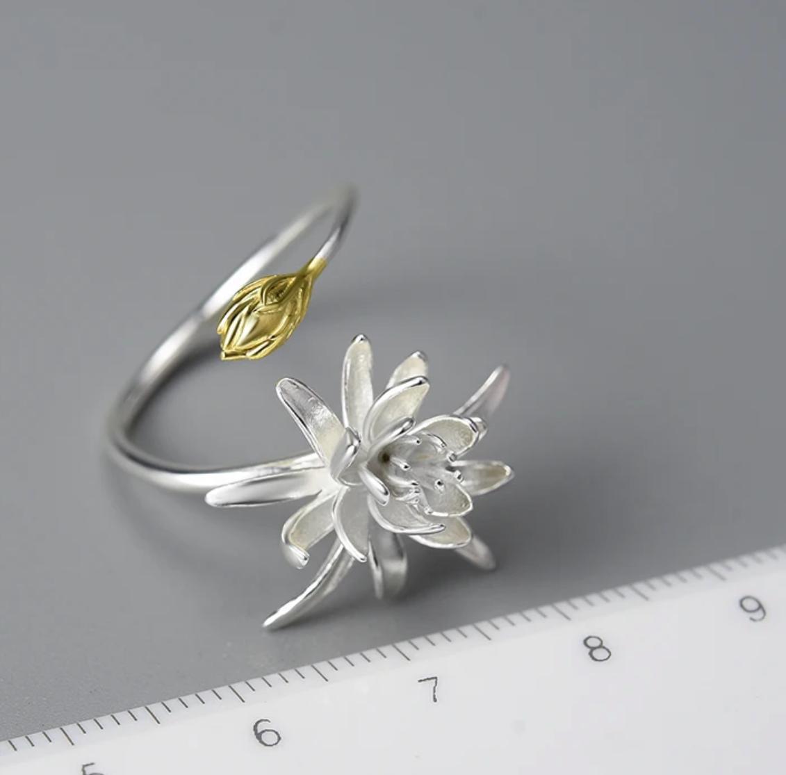 Blooming Flower Ring