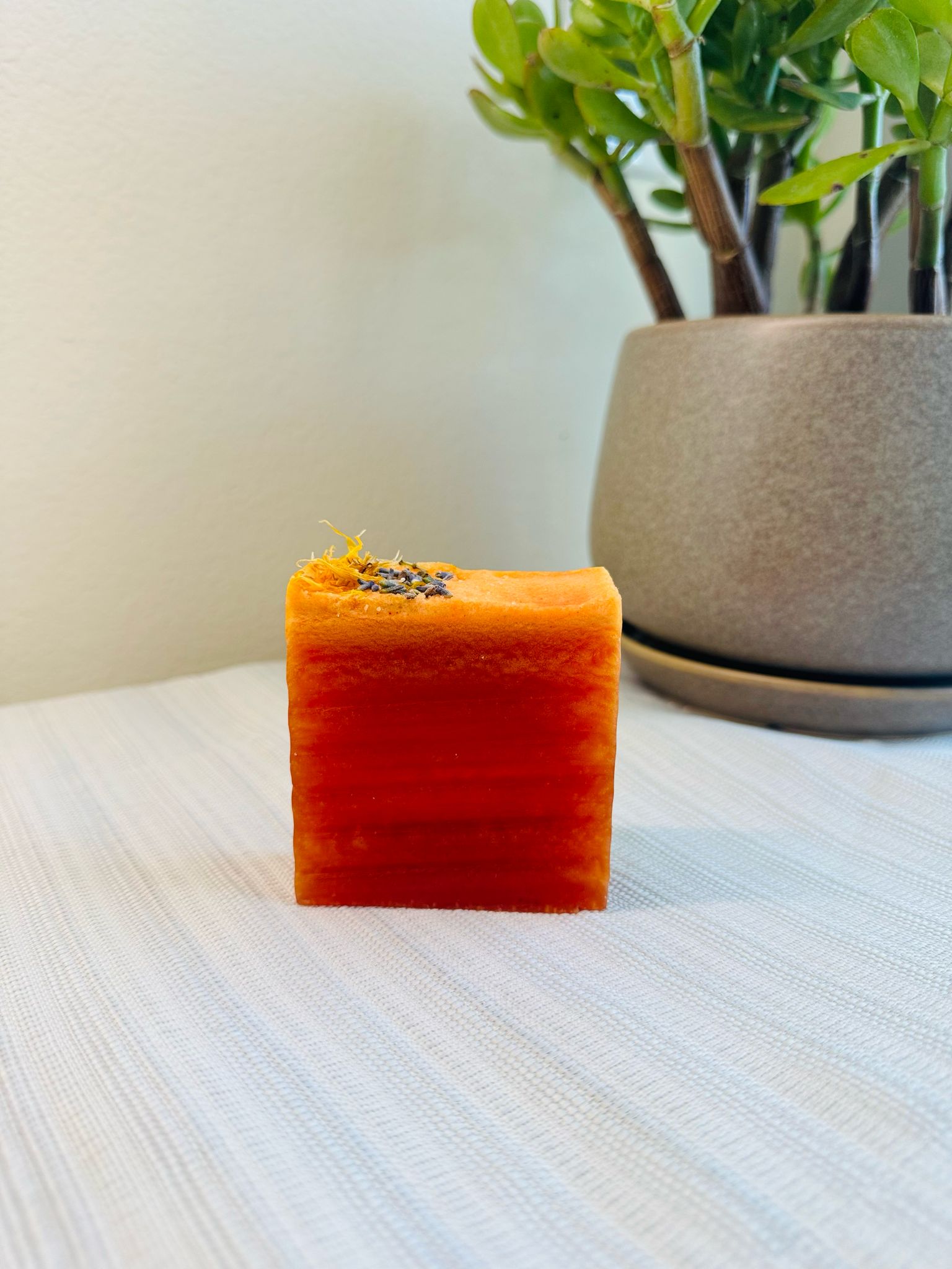 Turmeric Lemon Soap - Best for Acne, Eczema, Dark Spots & Psoriasis - Melt & Pour