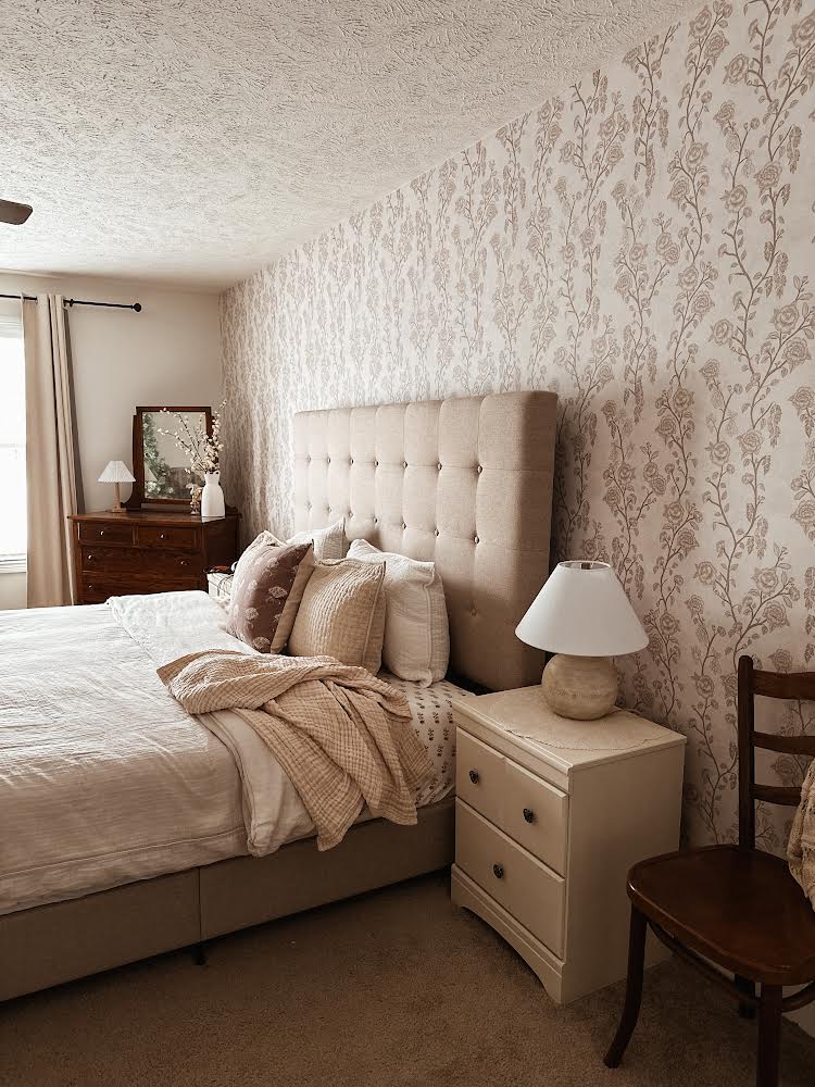 Marina Floral Removable Wallpaper in Sage-Green and Blush-Pink