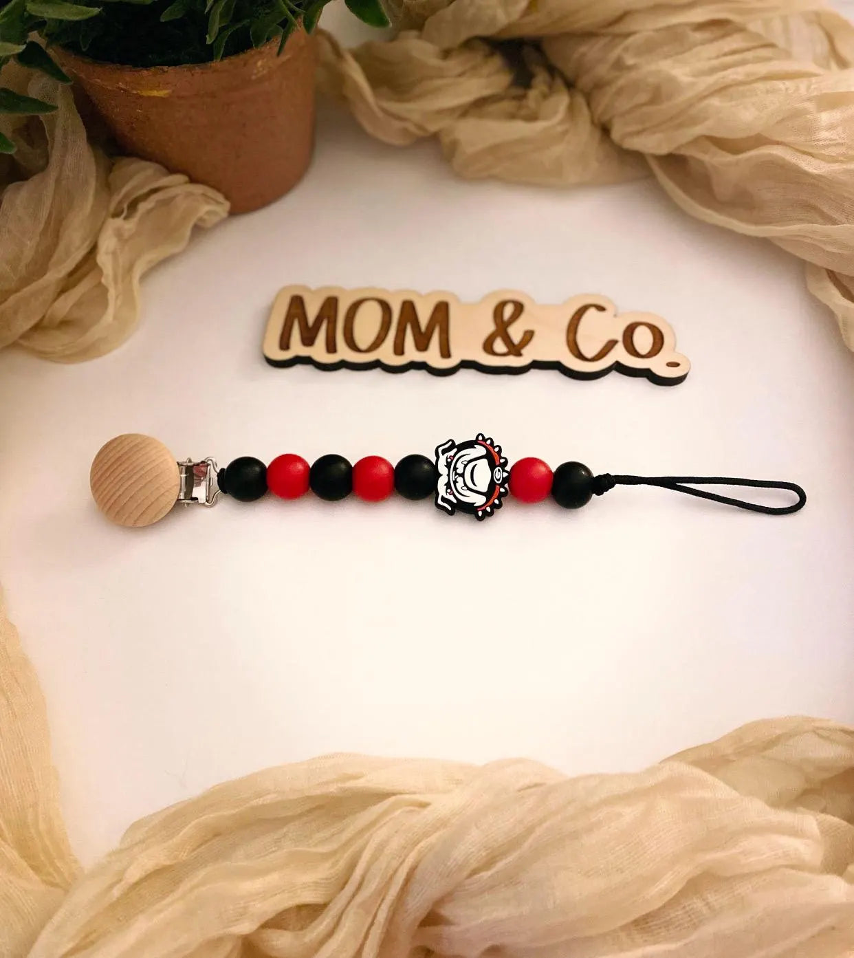 GA / Bulldawg Pacifier Clip