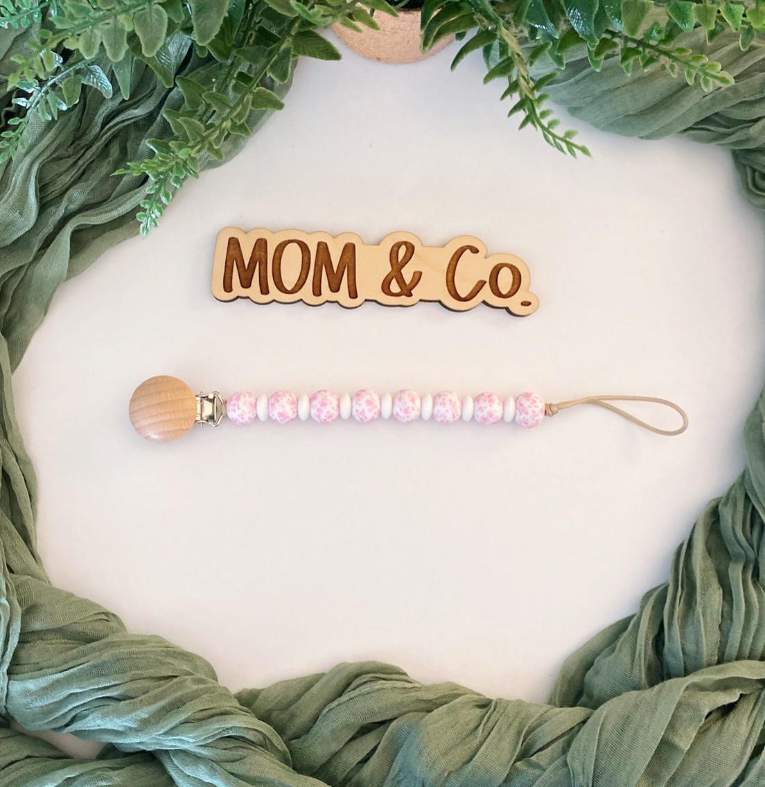 Beaufort Bonnet Pattern Pacifier Clip