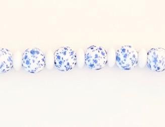 Beaufort Bonnet Pattern Pacifier Clip