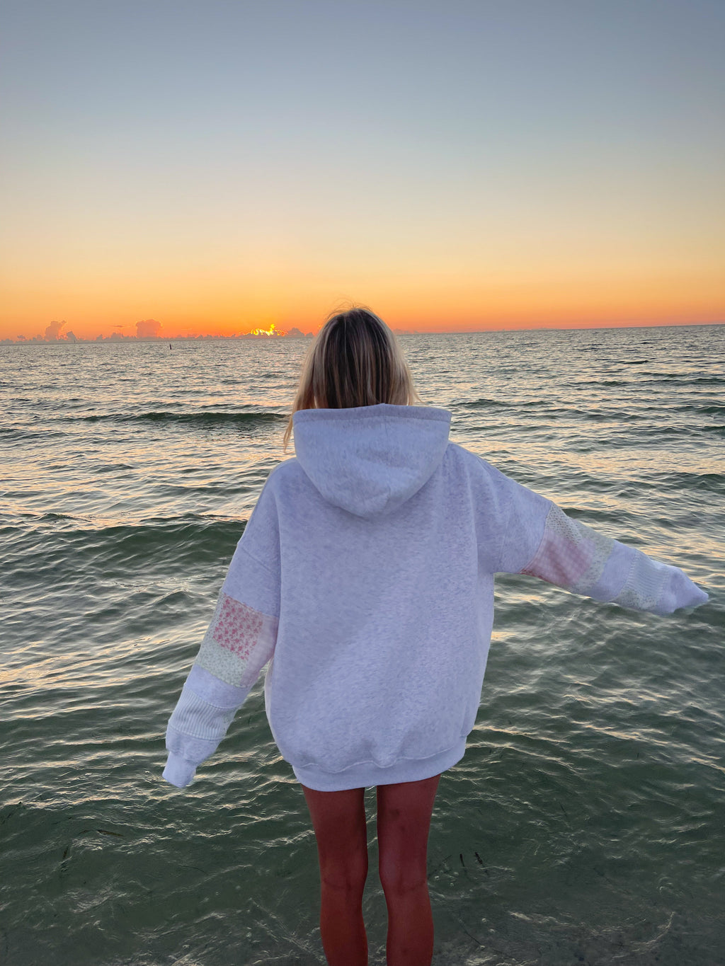 Quilted Pastel Embroidered Hoodie - Cozy Unisex Pullover