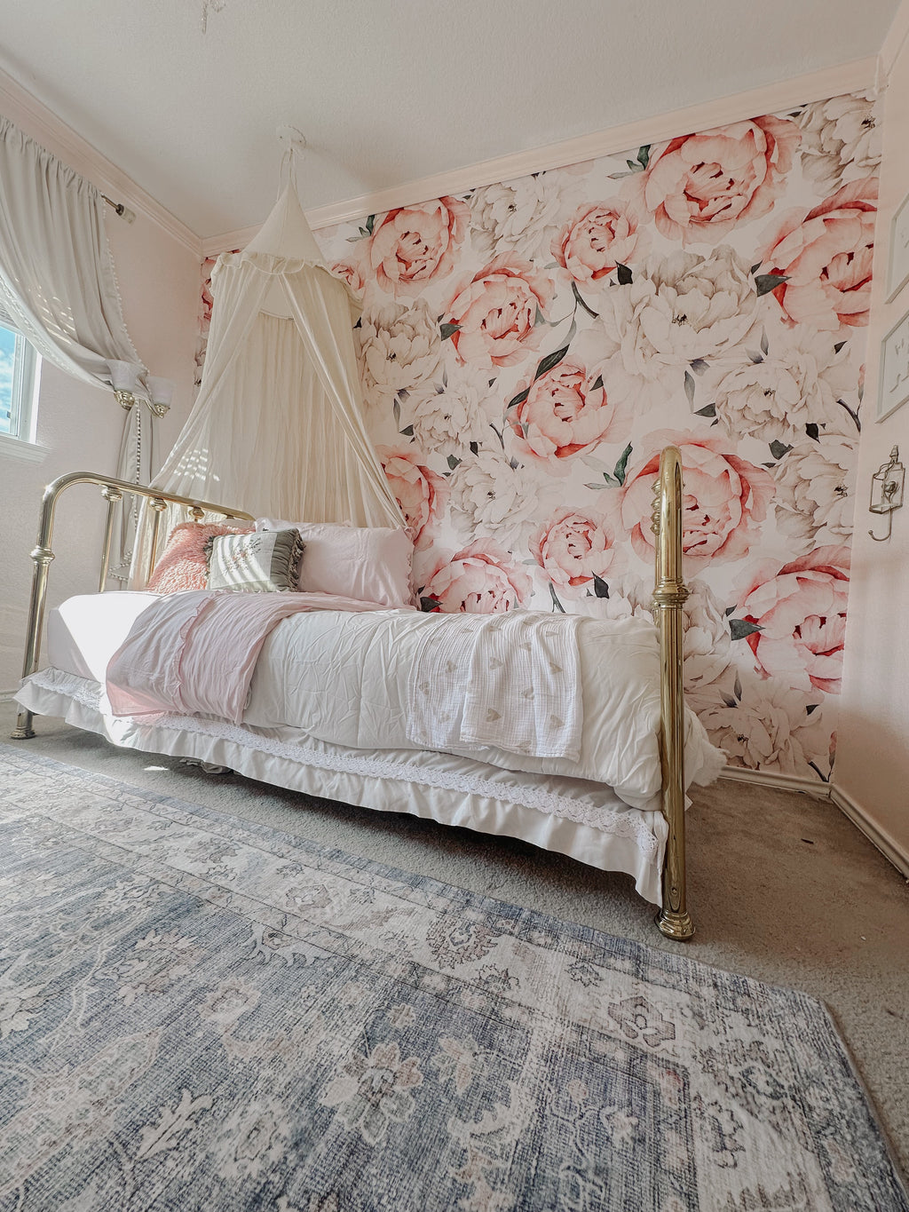 Nailea Floral Wallpaper in Pink, White and Green Shabby-Chic