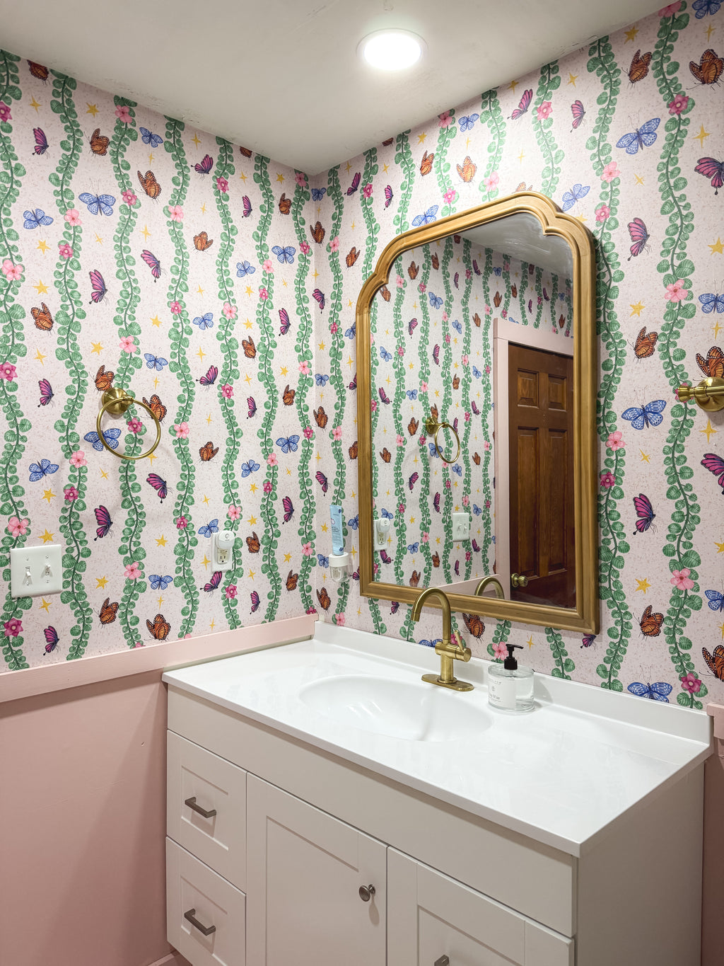 Sylva Whimsical Bohemian Wallpaper in Pink and Green