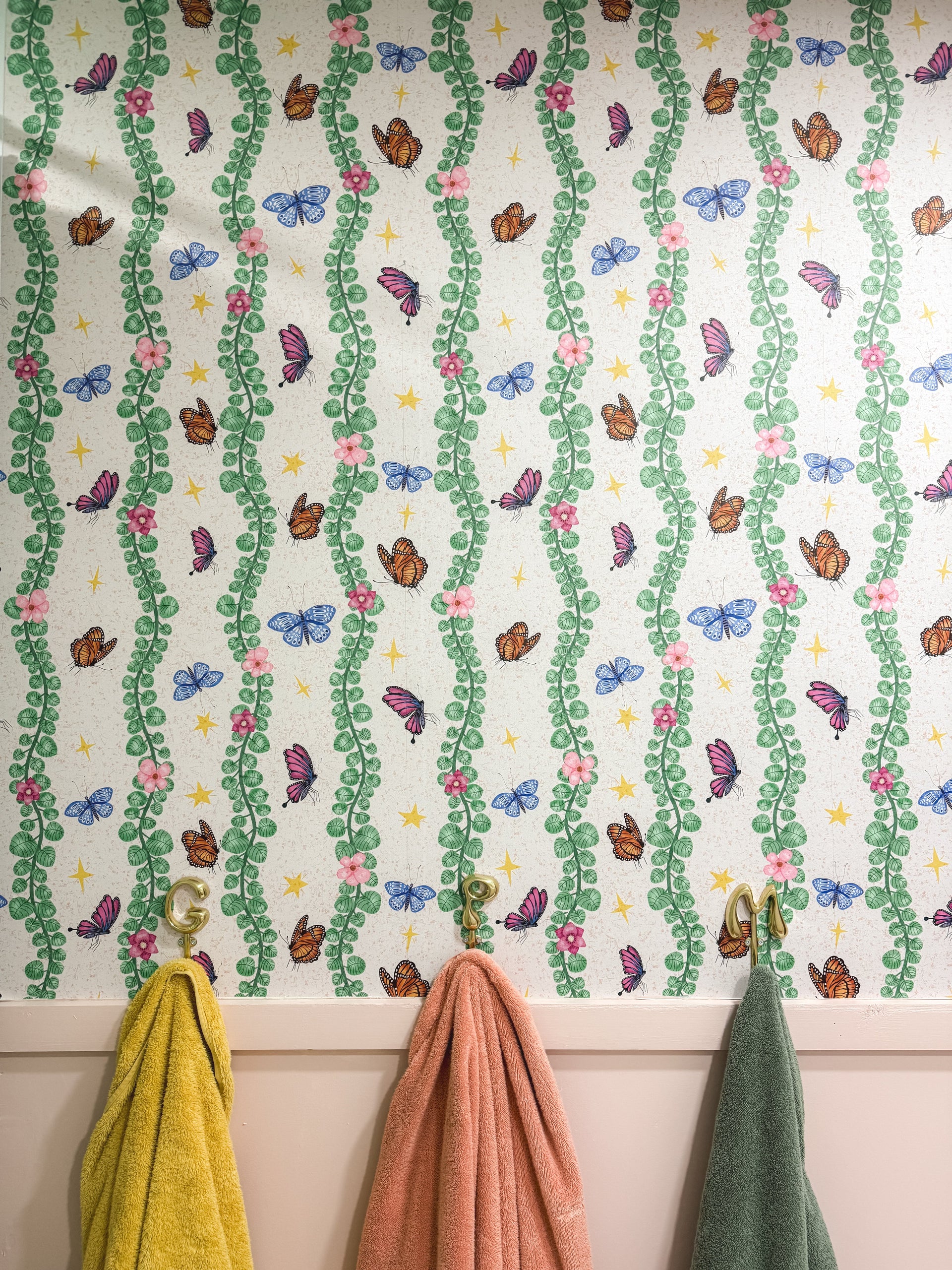 Sylva Whimsical Bohemian Wallpaper in Pink and Green