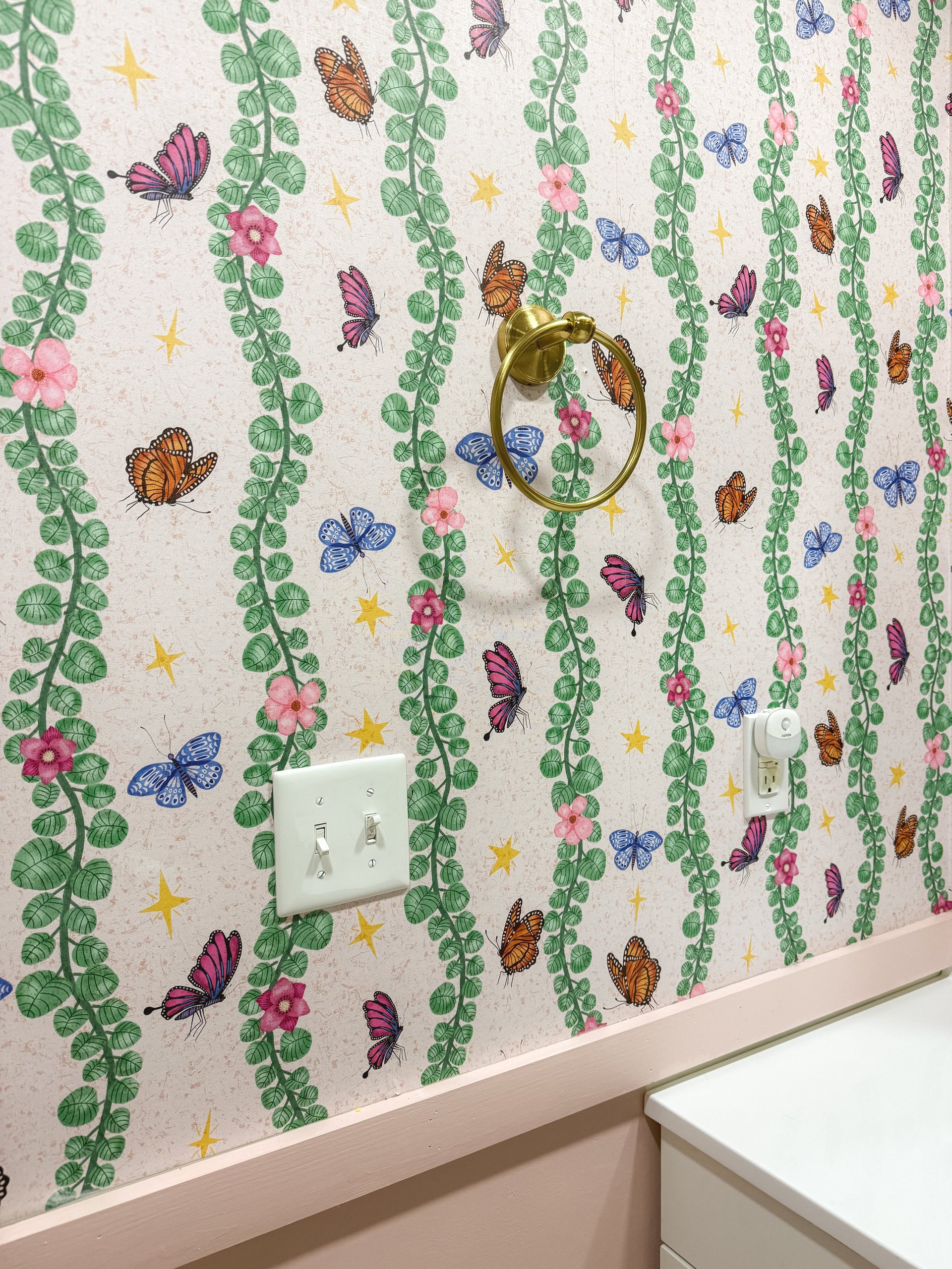 Sylva Whimsical Bohemian Wallpaper in Pink and Green