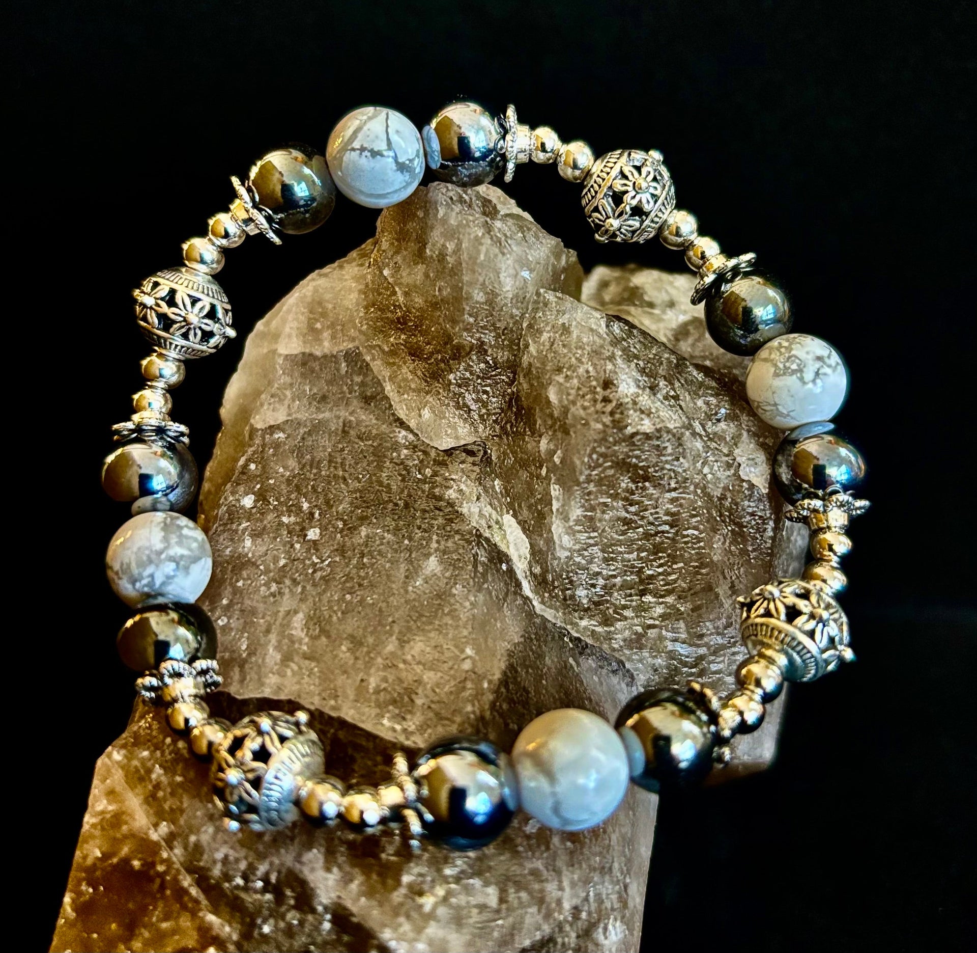 Calm & Comfort Pain Relief Bracelet – Howlite, Hematite & Terahertz