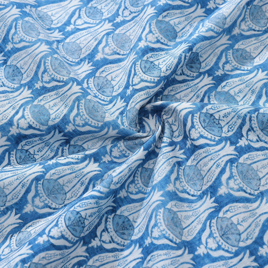 Men's Vintage Floral Hawaiian Button-Down Shirt in 100% Cotton