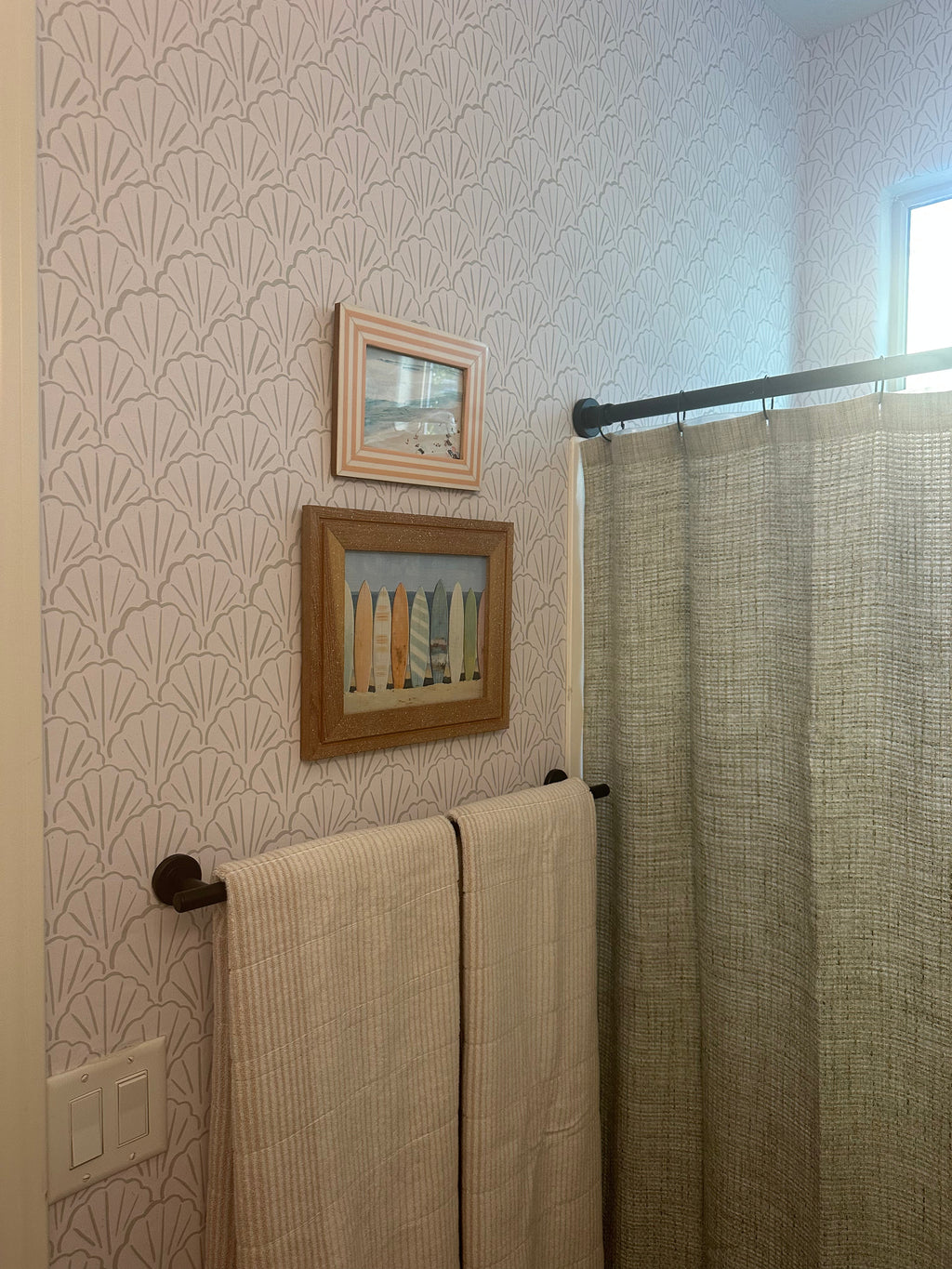 Coralie Geometric Wallpaper, Coastal Minimalist Wall Decor