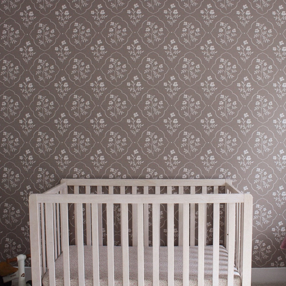 Della Peel and Stick Removable Wallpaper for Stylish Interiors