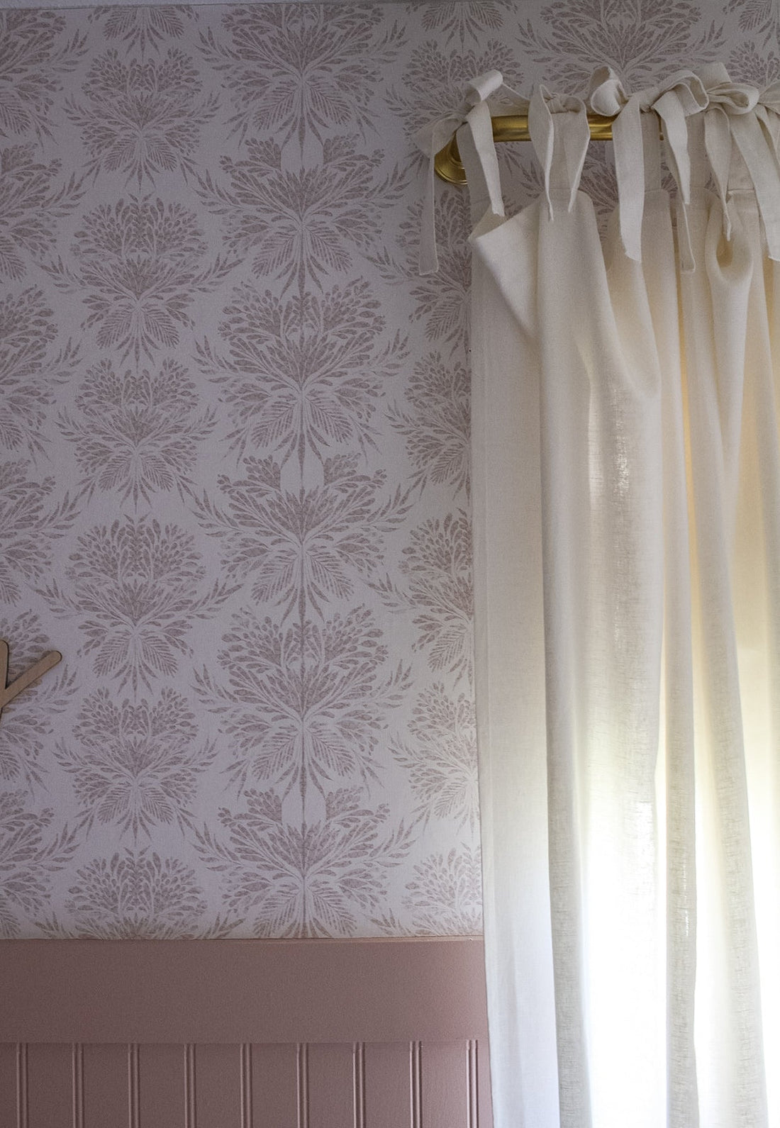 Genevieve Floral Wallpaper in Beige and Cream