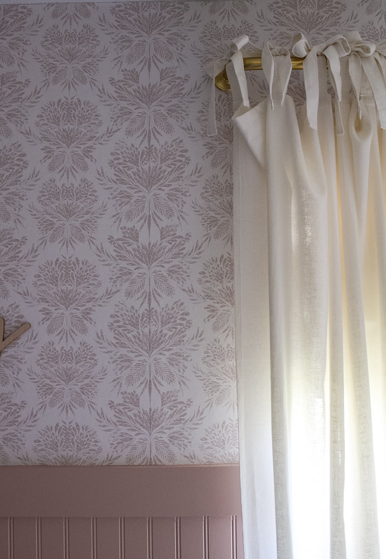 Genevieve Floral Wallpaper in Beige and Cream