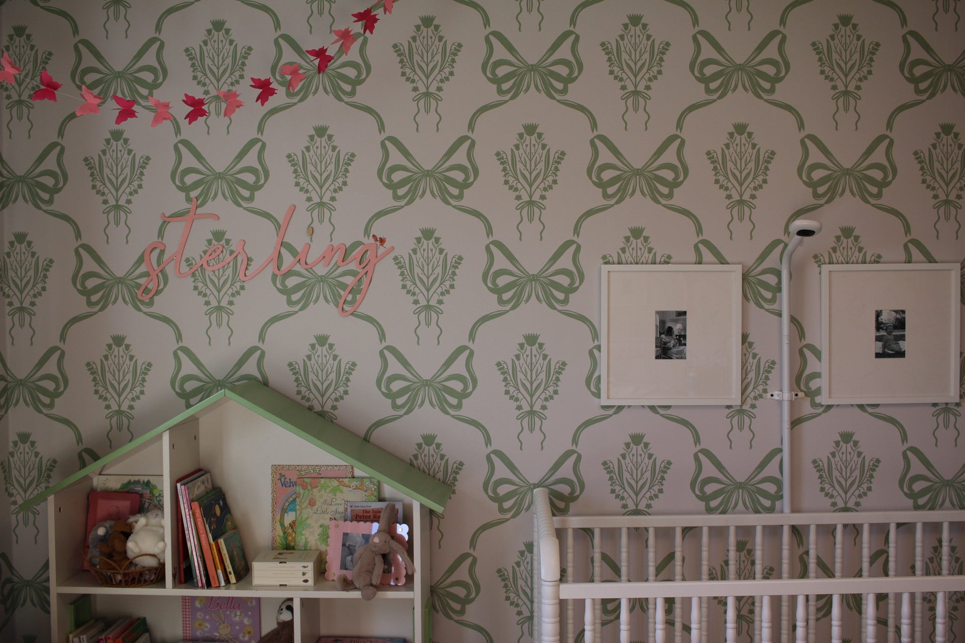 Lacey Removable Wallpaper for Sophisticated Home Decor