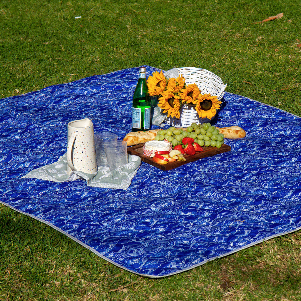 The Shwally Picnic Blanket - Wavy Rainbows